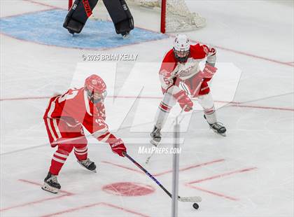 Thumbnail 1 in Catholic Memorial vs St. John's (MIAA Division 1 Final) photogallery.