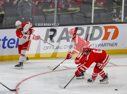 Thumbnail 3 in Catholic Memorial vs St. John's (MIAA Division 1 Final) photogallery.