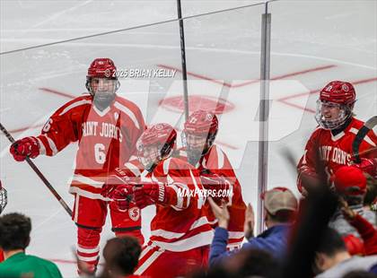 Thumbnail 3 in Catholic Memorial vs St. John's (MIAA Division 1 Final) photogallery.