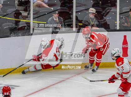 Thumbnail 3 in Catholic Memorial vs St. John's (MIAA Division 1 Final) photogallery.