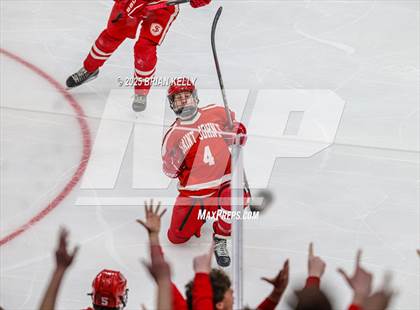 Thumbnail 3 in Catholic Memorial vs St. John's (MIAA Division 1 Final) photogallery.