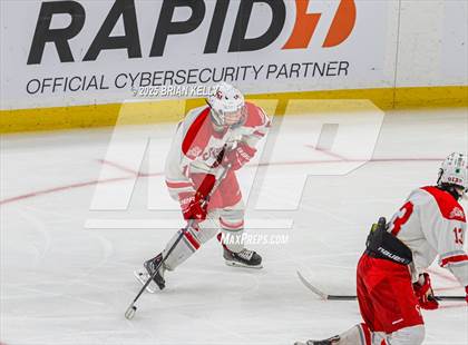Thumbnail 1 in Catholic Memorial vs St. John's (MIAA Division 1 Final) photogallery.