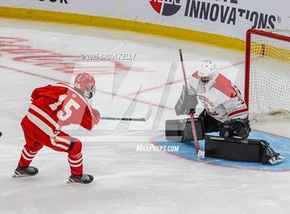 Thumbnail 1 in Catholic Memorial vs St. John's (MIAA Division 1 Final) photogallery.