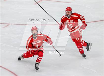 Thumbnail 3 in Catholic Memorial vs St. John's (MIAA Division 1 Final) photogallery.
