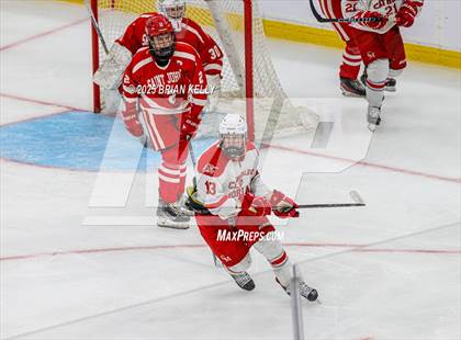 Thumbnail 2 in Catholic Memorial vs St. John's (MIAA Division 1 Final) photogallery.