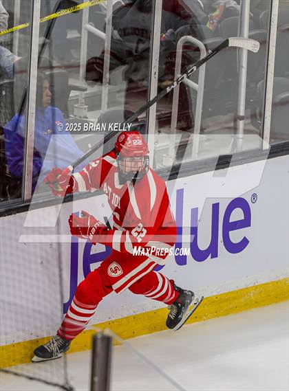 Thumbnail 3 in Catholic Memorial vs St. John's (MIAA Division 1 Final) photogallery.