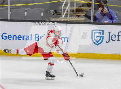 Thumbnail 1 in Catholic Memorial vs St. John's (MIAA Division 1 Final) photogallery.