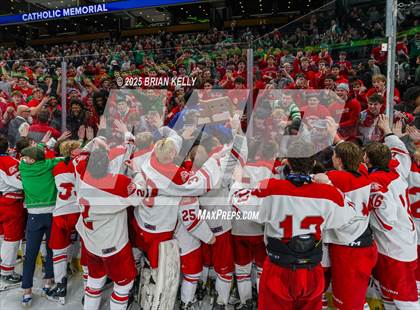 Thumbnail 1 in Catholic Memorial vs St. John's (MIAA Division 1 Final) photogallery.