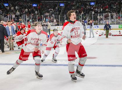 Thumbnail 3 in Catholic Memorial vs St. John's (MIAA Division 1 Final) photogallery.