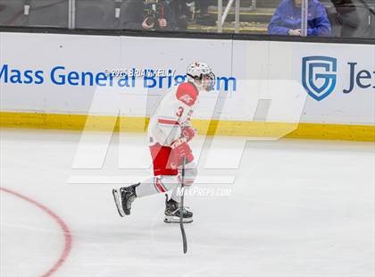 Thumbnail 3 in Catholic Memorial vs St. John's (MIAA Division 1 Final) photogallery.