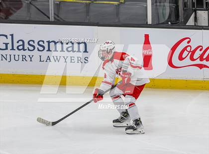 Thumbnail 1 in Catholic Memorial vs St. John's (MIAA Division 1 Final) photogallery.