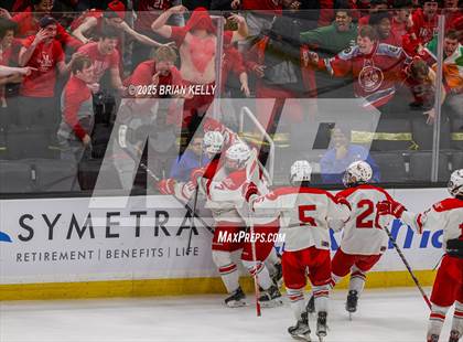 Thumbnail 2 in Catholic Memorial vs St. John's (MIAA Division 1 Final) photogallery.