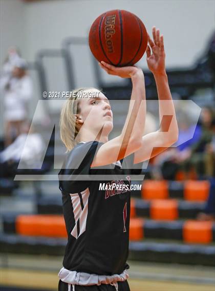 Thumbnail 3 in Sarasota vs. Braden River photogallery.