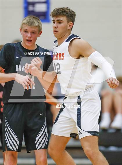 Thumbnail 2 in Sarasota vs. Braden River photogallery.