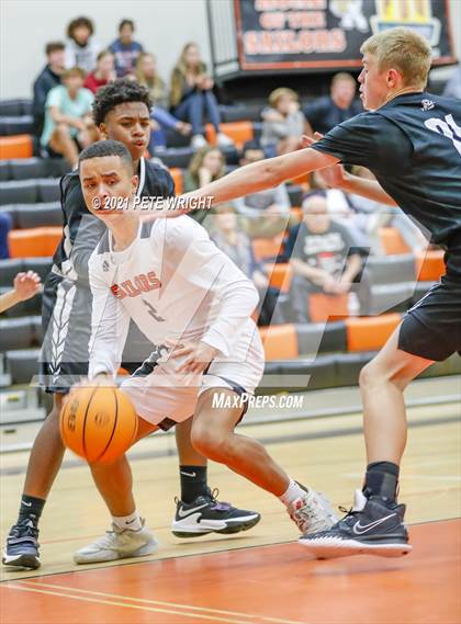 Thumbnail 2 in Sarasota vs. Braden River photogallery.