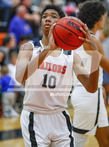 Thumbnail 2 in Sarasota vs. Braden River photogallery.