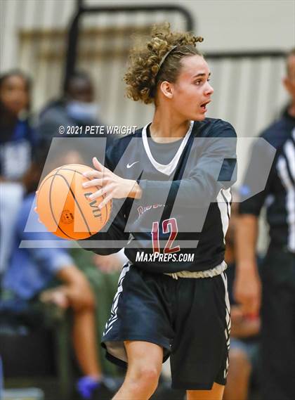 Thumbnail 3 in Sarasota vs. Braden River photogallery.