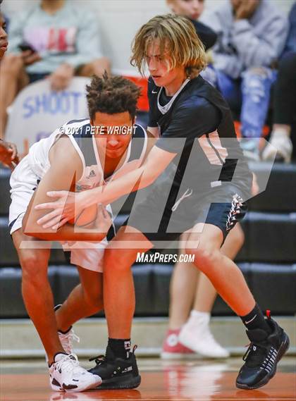 Thumbnail 3 in Sarasota vs. Braden River photogallery.