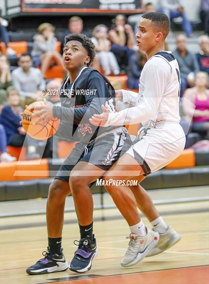 Thumbnail 2 in Sarasota vs. Braden River photogallery.