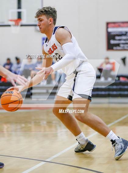 Thumbnail 3 in Sarasota vs. Braden River photogallery.