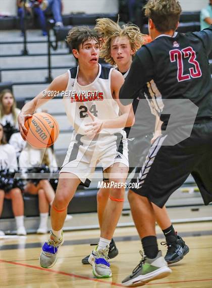 Thumbnail 2 in Sarasota vs. Braden River photogallery.