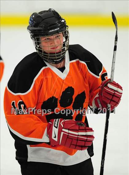 Thumbnail 2 in Ridgefield vs.  New Canaan (State Final) photogallery.