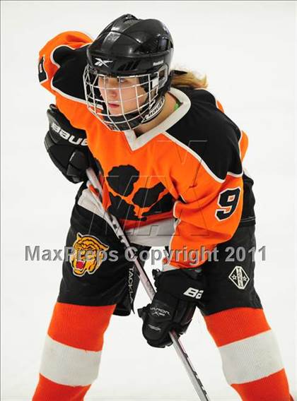 Thumbnail 3 in Ridgefield vs.  New Canaan (State Final) photogallery.