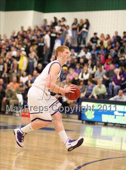 Thumbnail 1 in Woodgrove vs. Potomac Falls photogallery.