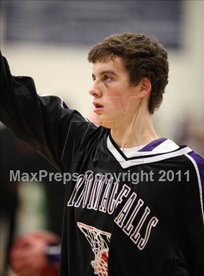 Thumbnail 3 in Woodgrove vs. Potomac Falls photogallery.