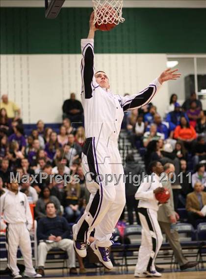 Thumbnail 2 in Woodgrove vs. Potomac Falls photogallery.