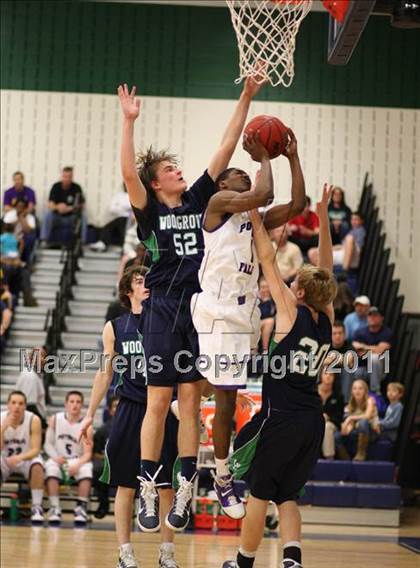 Thumbnail 3 in Woodgrove vs. Potomac Falls photogallery.