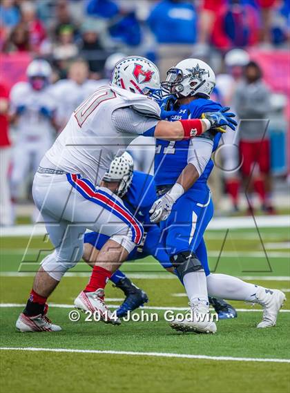 Thumbnail 3 in Navasota vs. Henderson (UIL Region 3 4A  Div 1 Quarterfinal)  photogallery.