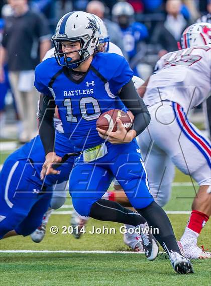 Thumbnail 1 in Navasota vs. Henderson (UIL Region 3 4A  Div 1 Quarterfinal)  photogallery.