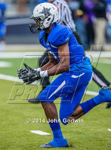 Thumbnail 3 in Navasota vs. Henderson (UIL Region 3 4A  Div 1 Quarterfinal)  photogallery.