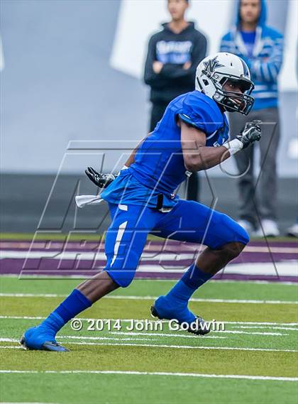 Thumbnail 2 in Navasota vs. Henderson (UIL Region 3 4A  Div 1 Quarterfinal)  photogallery.