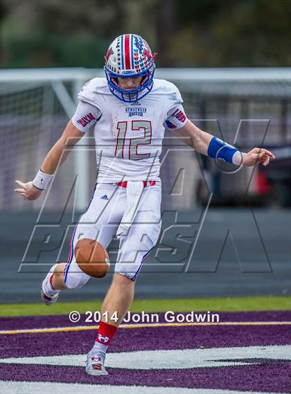 Thumbnail 1 in Navasota vs. Henderson (UIL Region 3 4A  Div 1 Quarterfinal)  photogallery.