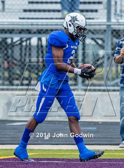 Thumbnail 3 in Navasota vs. Henderson (UIL Region 3 4A  Div 1 Quarterfinal)  photogallery.