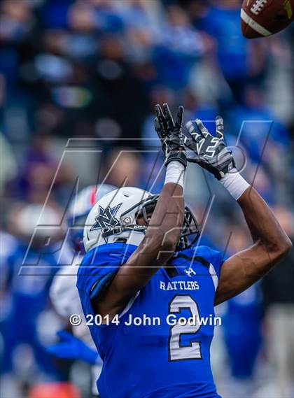 Thumbnail 3 in Navasota vs. Henderson (UIL Region 3 4A  Div 1 Quarterfinal)  photogallery.