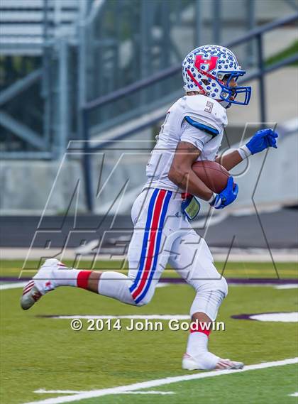 Thumbnail 1 in Navasota vs. Henderson (UIL Region 3 4A  Div 1 Quarterfinal)  photogallery.