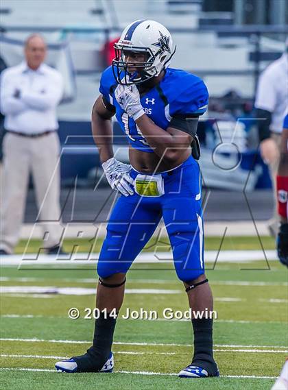 Thumbnail 3 in Navasota vs. Henderson (UIL Region 3 4A  Div 1 Quarterfinal)  photogallery.