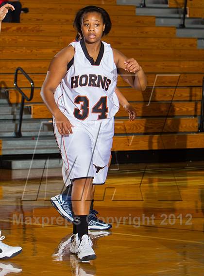 Thumbnail 3 in Dobie vs. Madison (McDonald's Texas Invitational) photogallery.