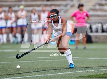 Thumbnail 2 in Riverside vs Mountain View (Bulldog Invitational) photogallery.