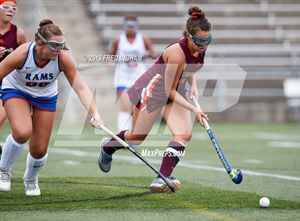 Thumbnail 2 in Riverside vs Mountain View (Bulldog Invitational) photogallery.