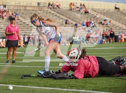 Thumbnail 3 in Riverside vs Mountain View (Bulldog Invitational) photogallery.