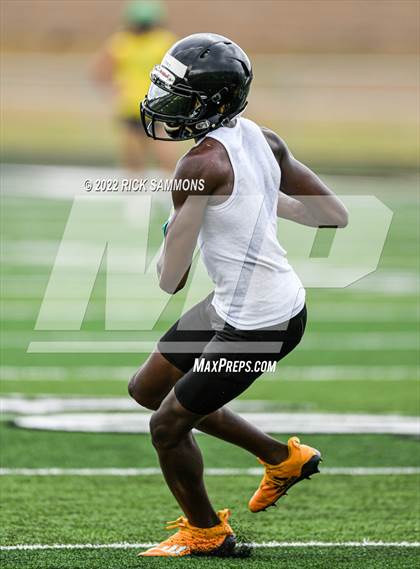 Thumbnail 1 in Montgomery Central vs Chapel Hill (Montgomery Central 1st Annual 7 on 7 Air Raid Classic) photogallery.
