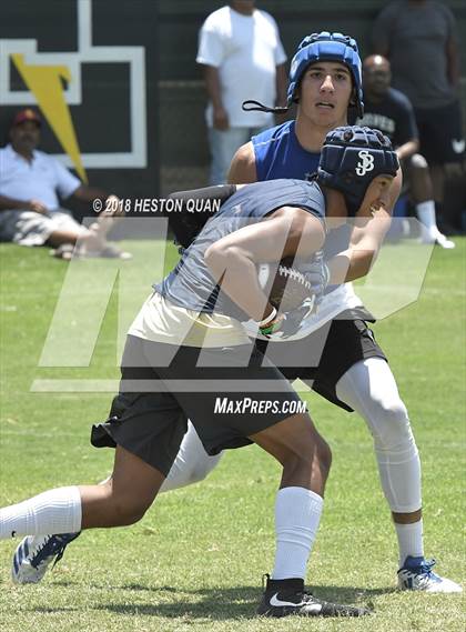 Thumbnail 2 in Charter Oak vs. St. John Bosco (Battle at the Beach 7-on-7) photogallery.