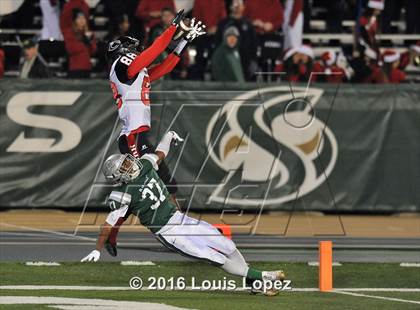 Thumbnail 2 in Centennial vs. De La Salle (CIF State Open Division Final) photogallery.