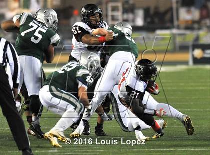 Thumbnail 3 in Centennial vs. De La Salle (CIF State Open Division Final) photogallery.