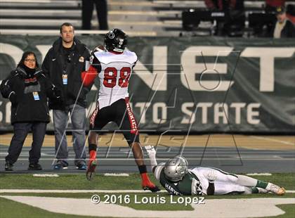 Thumbnail 1 in Centennial vs. De La Salle (CIF State Open Division Final) photogallery.