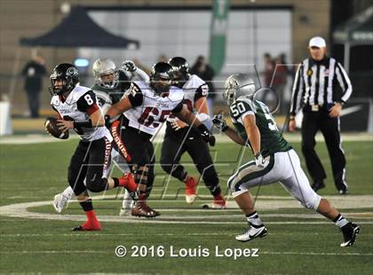 Thumbnail 1 in Centennial vs. De La Salle (CIF State Open Division Final) photogallery.